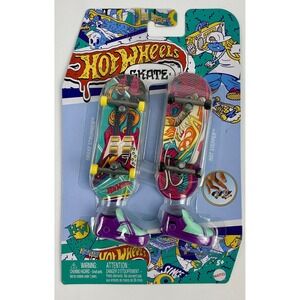 Hot Wheels Skate Fingerboard 2 Pack Snake Strummer Hot Stepper Shoes NIP